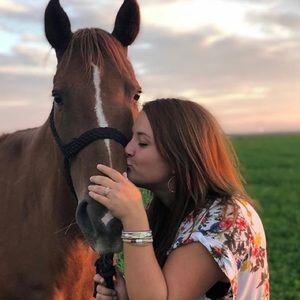 Meet your Posher, Taylor